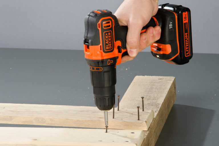 trapano avvitatore BDCHD18